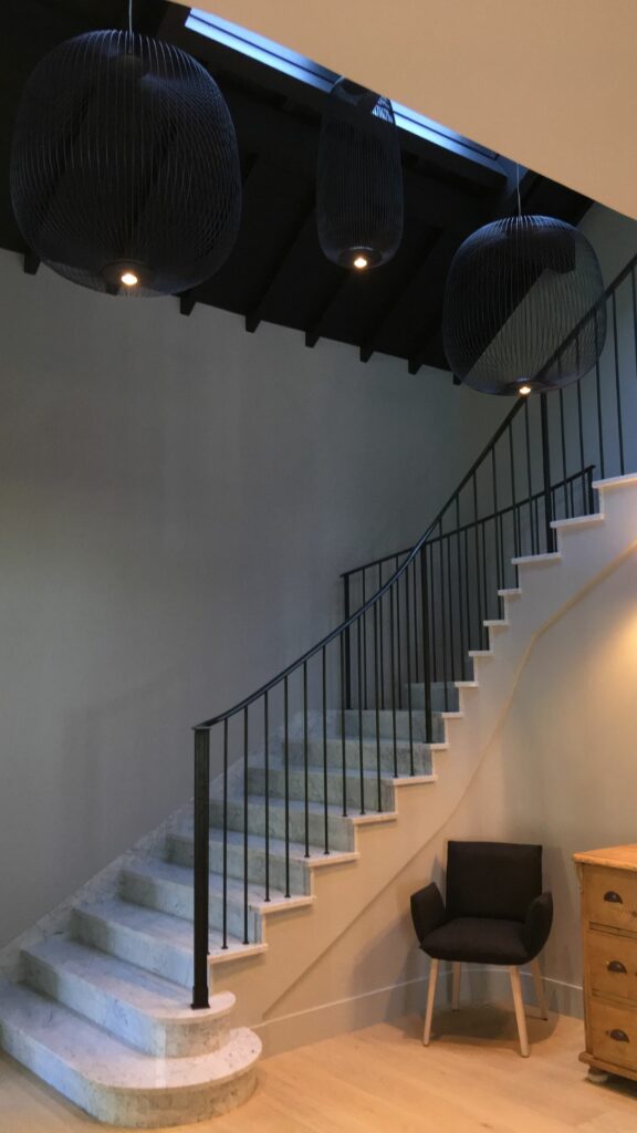 Garde-corps et rampe d'escalier en fer forgé - Savoie