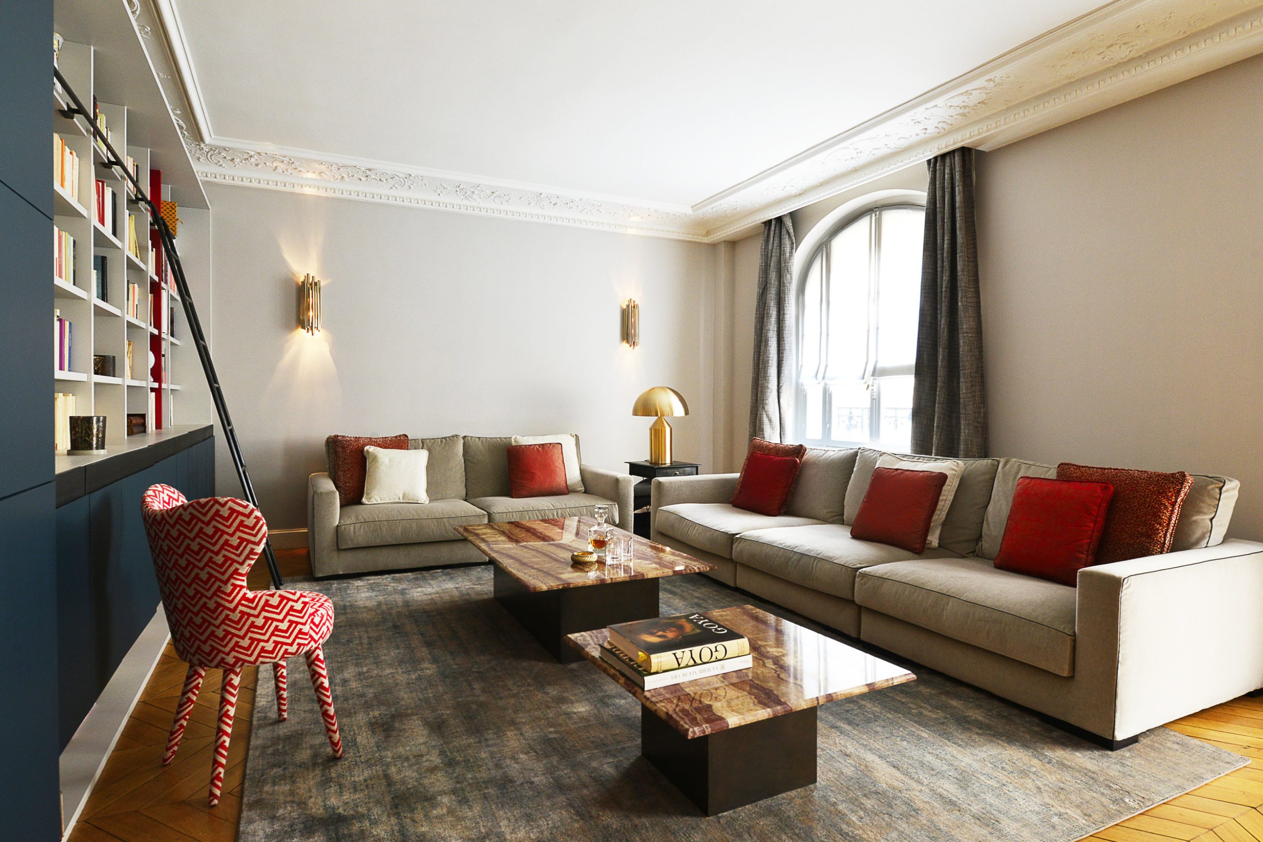 Piètement de table en laiton patiné