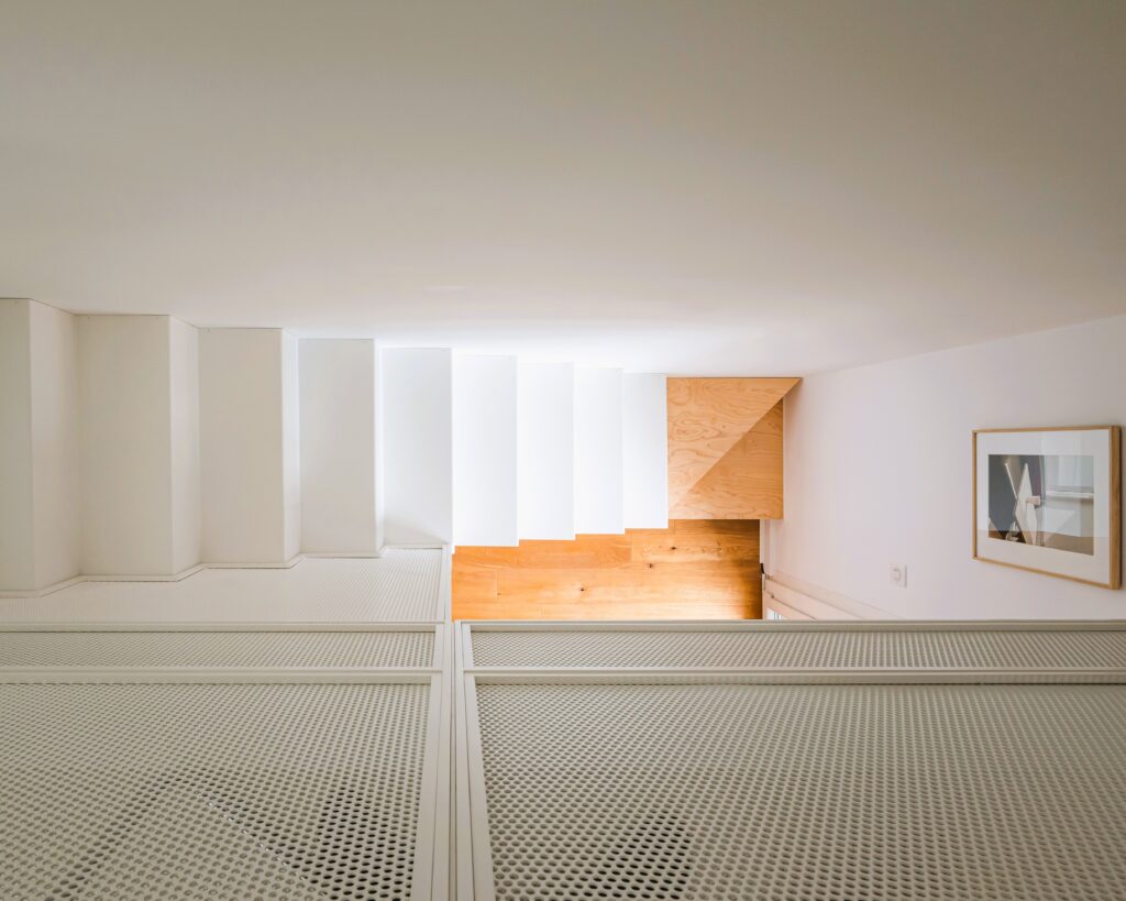 Escalier en acier et tôles perforées Haute Savoie